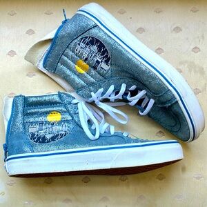 Harry Potter Vans 5.5 youth women’s 7-7.5 Hogwarts Metallic Sneakers Vans Sk8-Hi